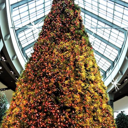 Holiday Inn Laval Montreal By Ihg Eksteriør bilde