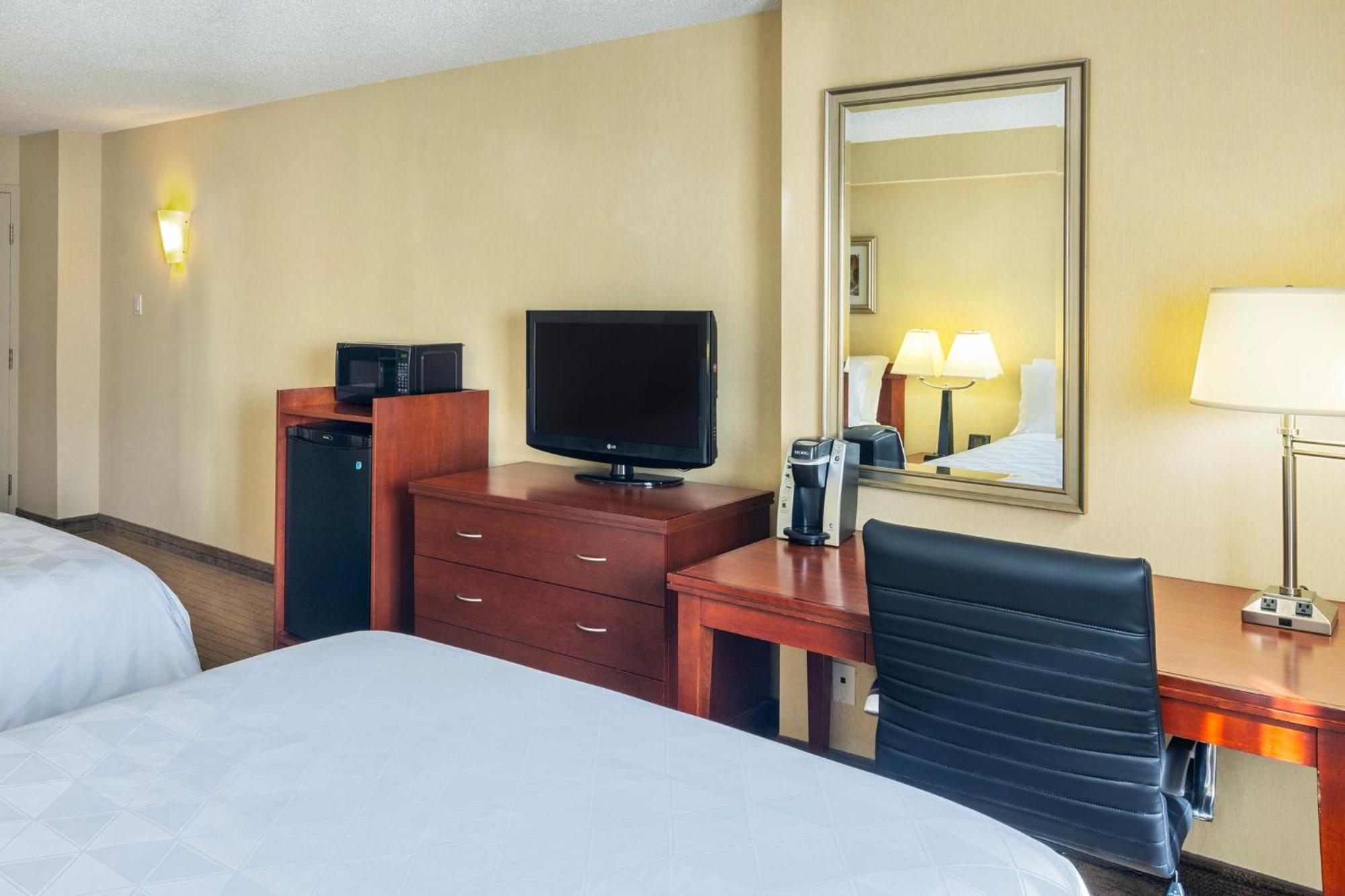 Holiday Inn Laval Montreal By Ihg Eksteriør bilde
