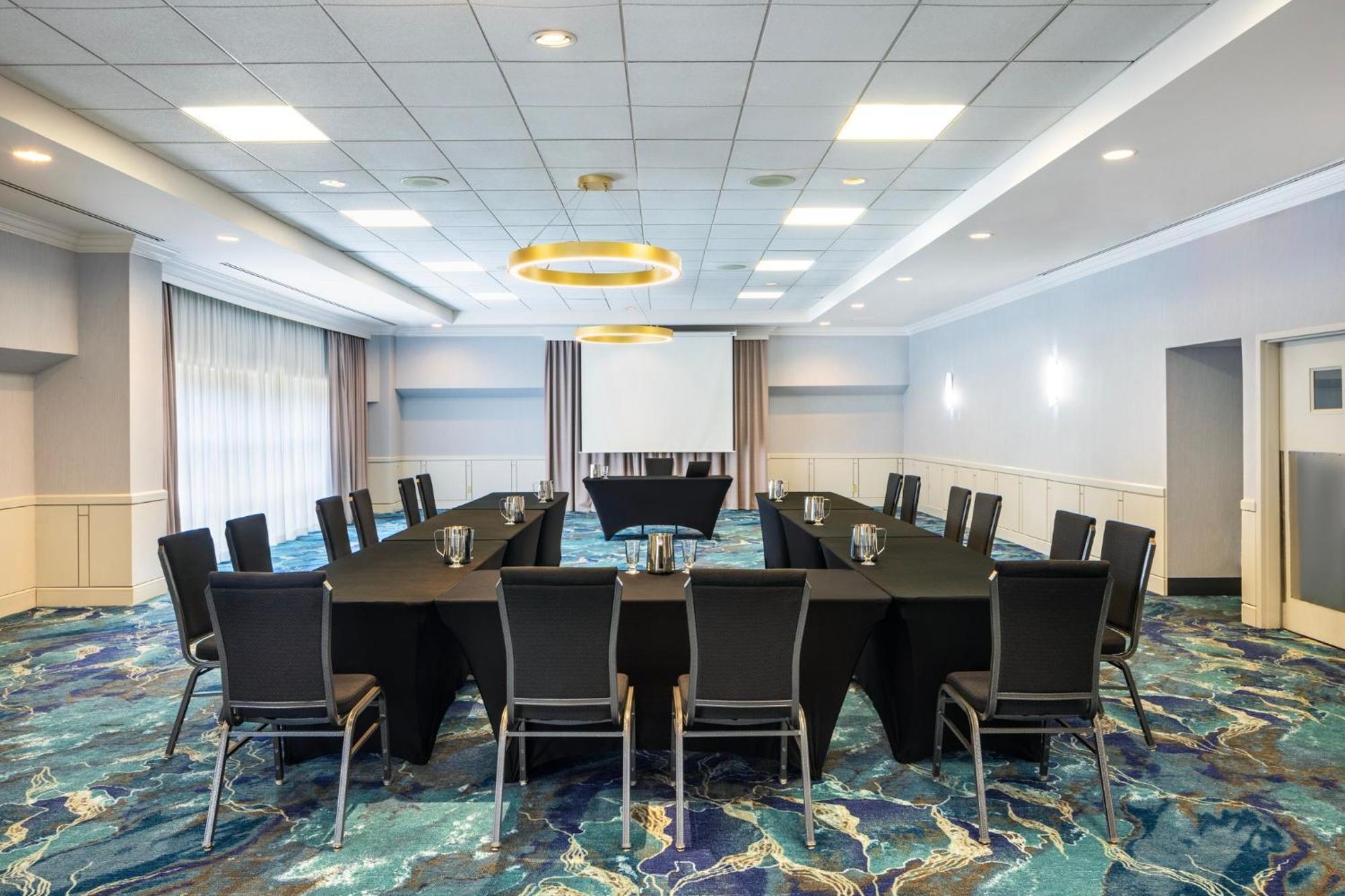 Holiday Inn Laval Montreal By Ihg Eksteriør bilde
