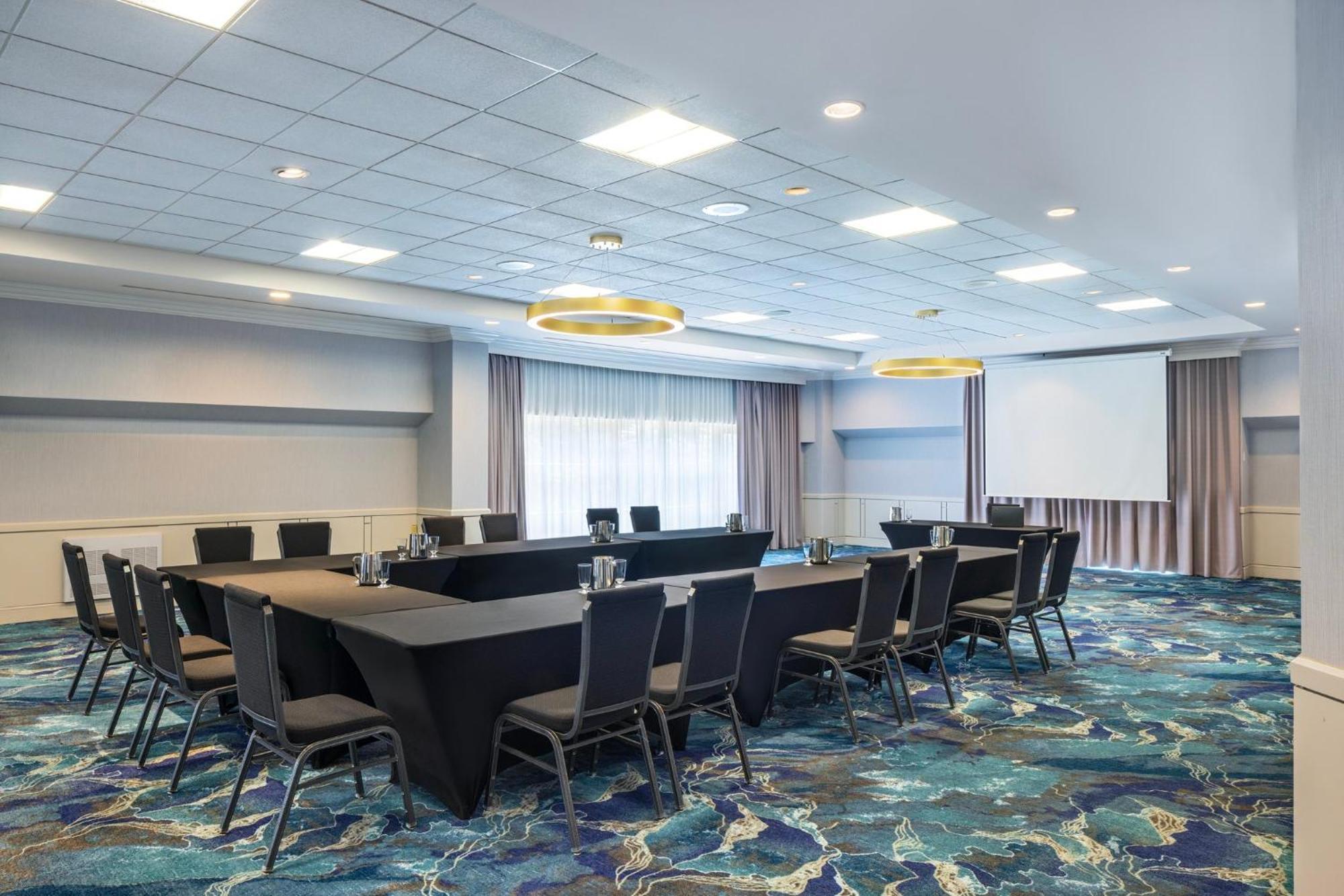 Holiday Inn Laval Montreal By Ihg Eksteriør bilde