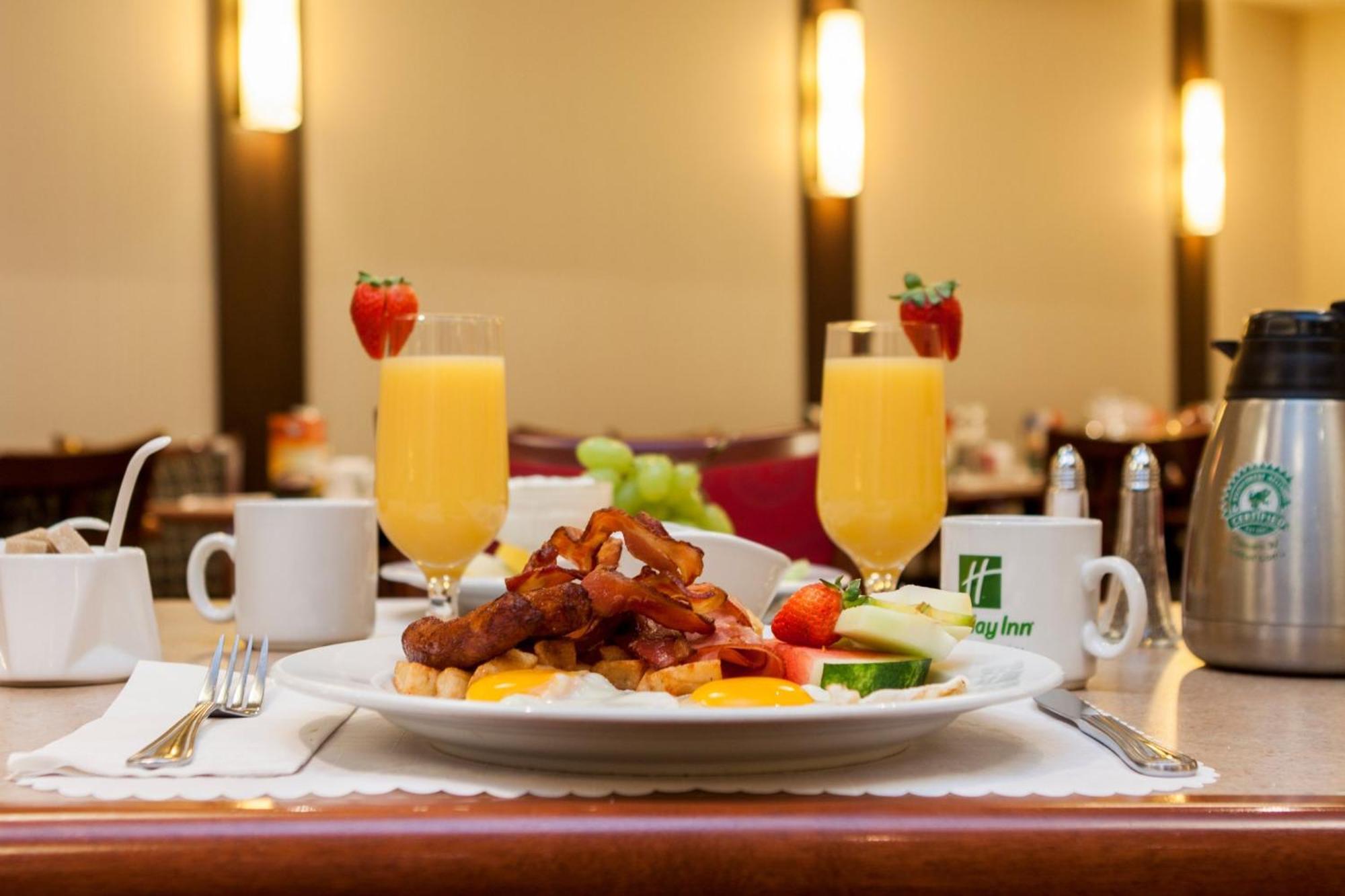 Holiday Inn Laval Montreal By Ihg Eksteriør bilde
