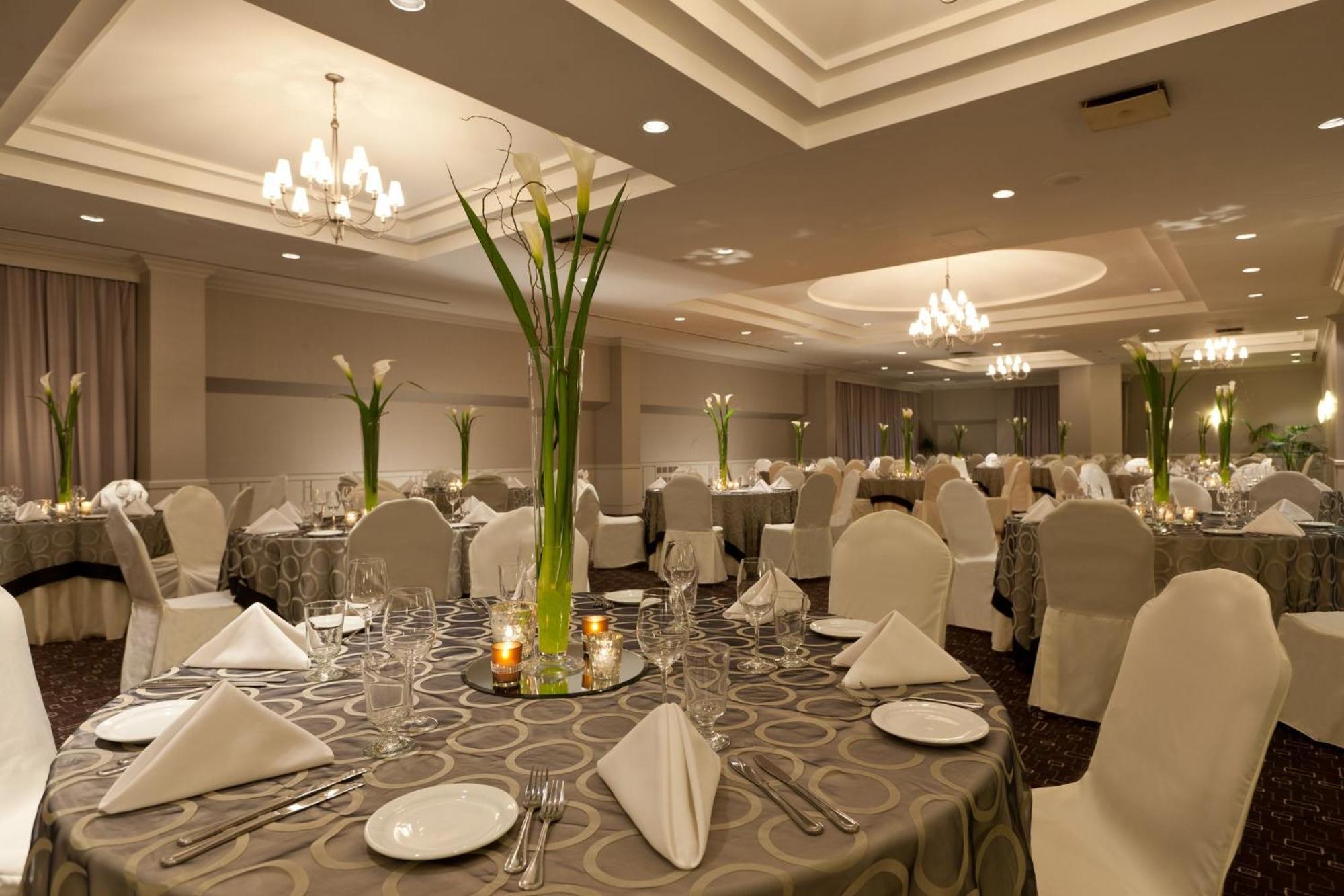 Holiday Inn Laval Montreal By Ihg Eksteriør bilde